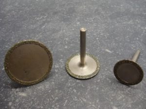 Disques diamantés sur tige Ø 6 mm